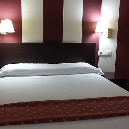 Hotel Marina Huelva Buitenkant foto
