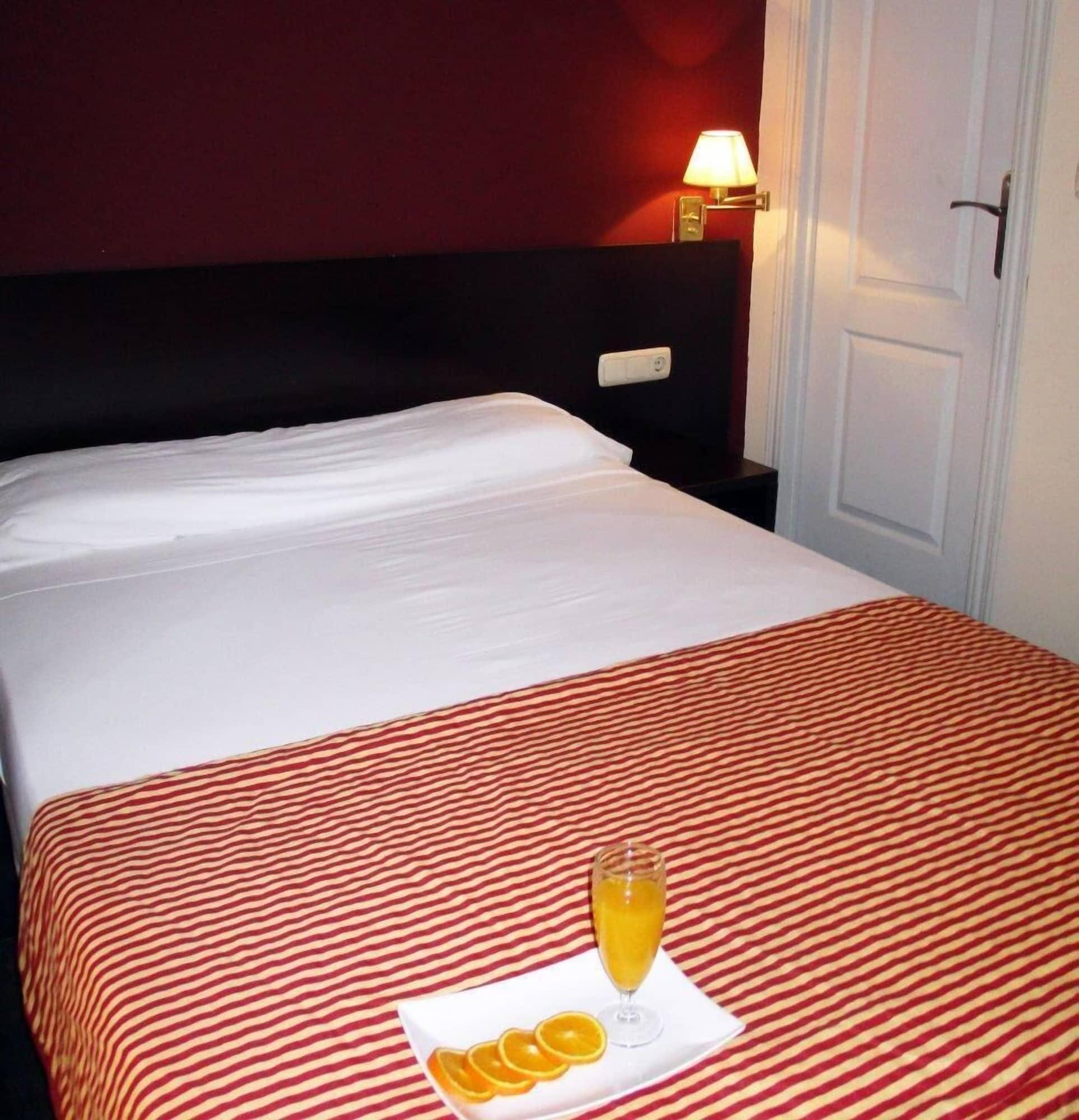 Hotel Marina Huelva Buitenkant foto