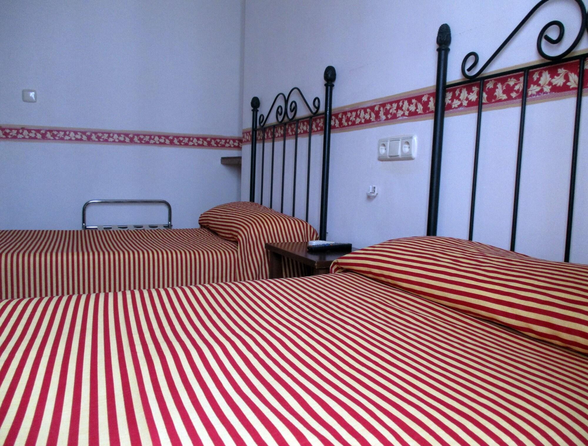 Hotel Marina Huelva Buitenkant foto