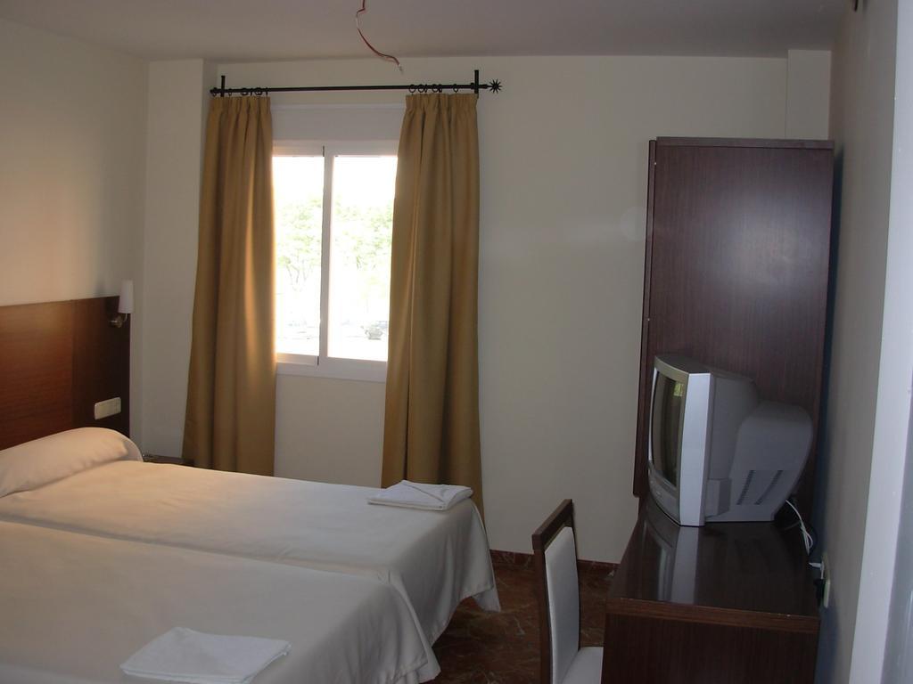 Hotel Marina Huelva Buitenkant foto